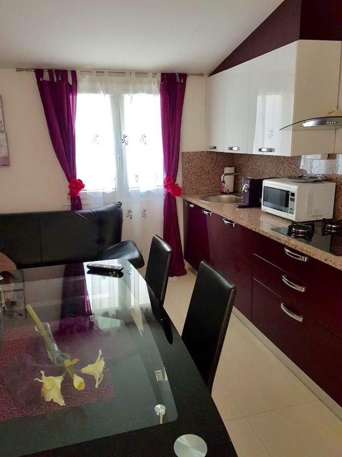 Apartment Dijana Kaštela Eksteriør billede