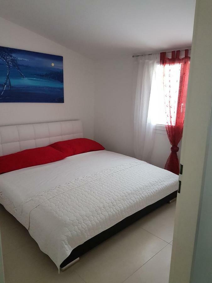 Apartment Dijana Kaštela Eksteriør billede